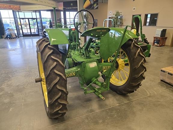 Image of John Deere A equipment image 4