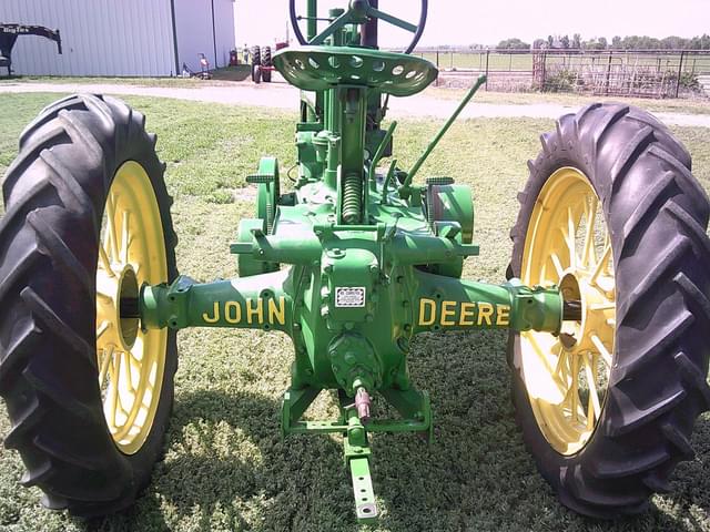 Image of John Deere A equipment image 1