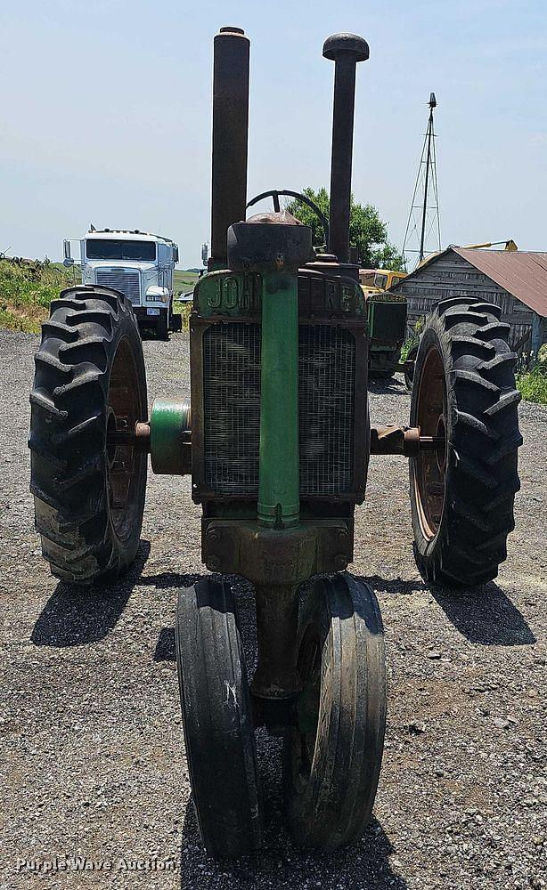 Image of John Deere A equipment image 1