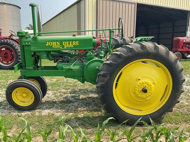Image of John Deere A equipment image 3