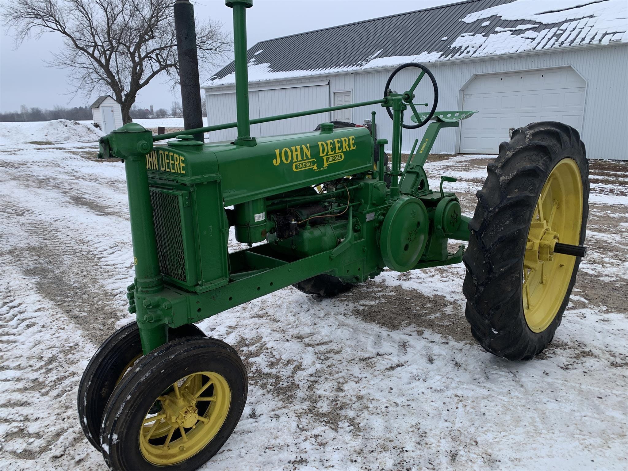Main image John Deere B