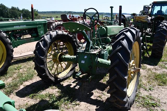 Image of John Deere B equipment image 3