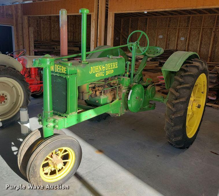 Main image John Deere B