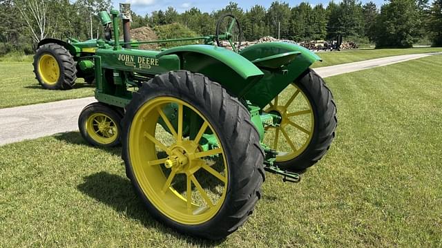 Image of John Deere B equipment image 2