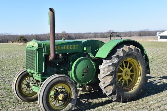 Image of John Deere D equipment image 2