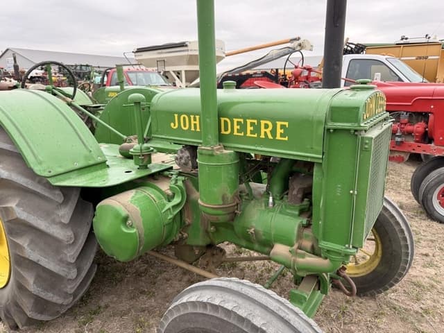 Image of John Deere D equipment image 1
