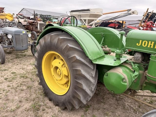 Image of John Deere D equipment image 3