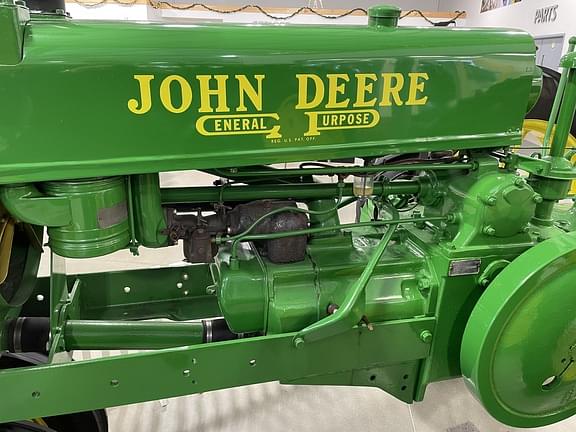 Image of John Deere A equipment image 3