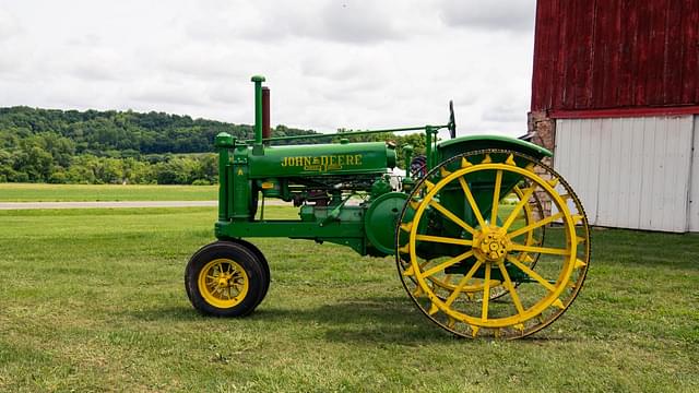Image of John Deere A equipment image 3