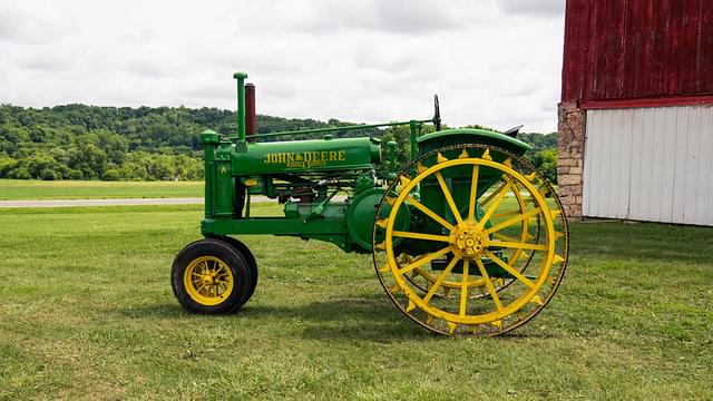Image of John Deere A equipment image 4