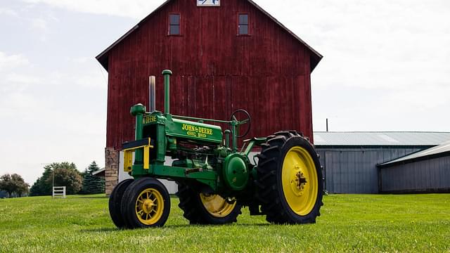 Image of John Deere A equipment image 1