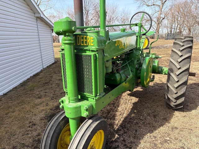 Image of John Deere A equipment image 4