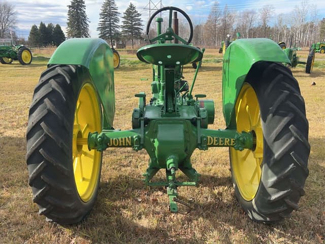 Image of John Deere B equipment image 3