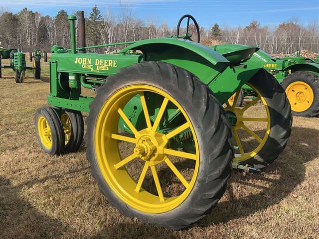 Image of John Deere B equipment image 2