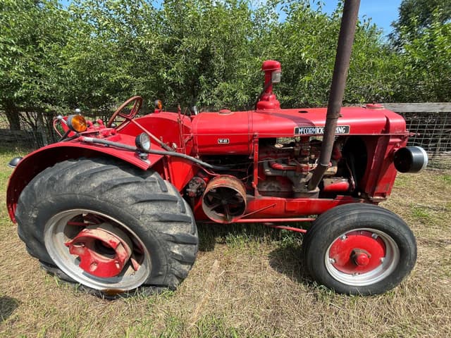 Image of McCormick-Deering W-40 equipment image 4