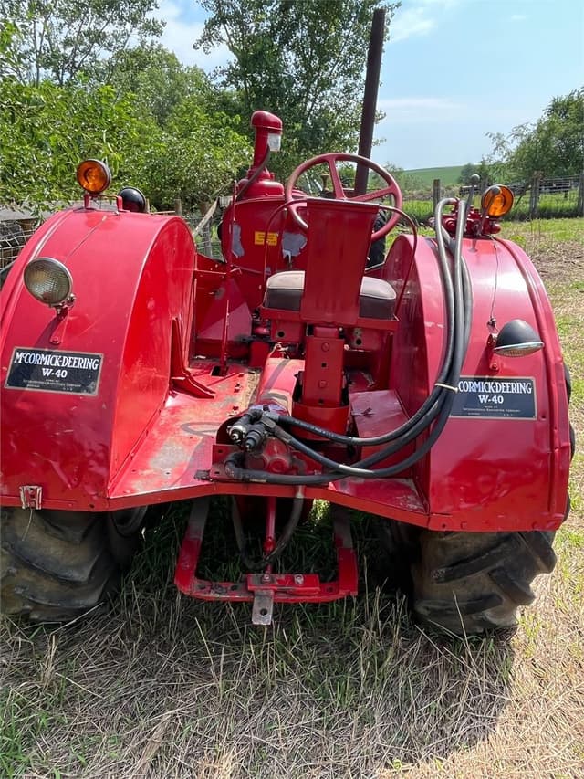 Image of McCormick-Deering W-40 equipment image 1