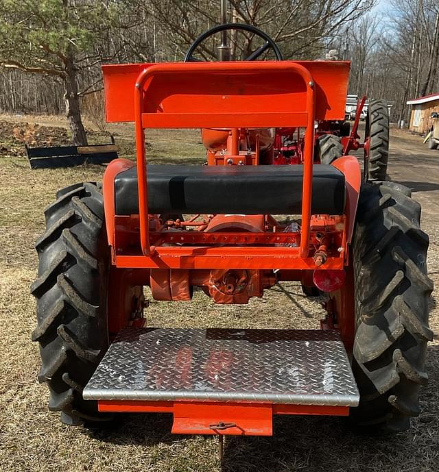 Image of Allis Chalmers B equipment image 3