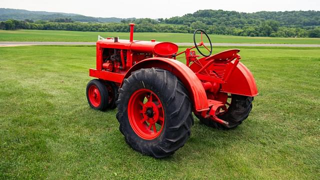 Image of Allis Chalmers WC equipment image 4