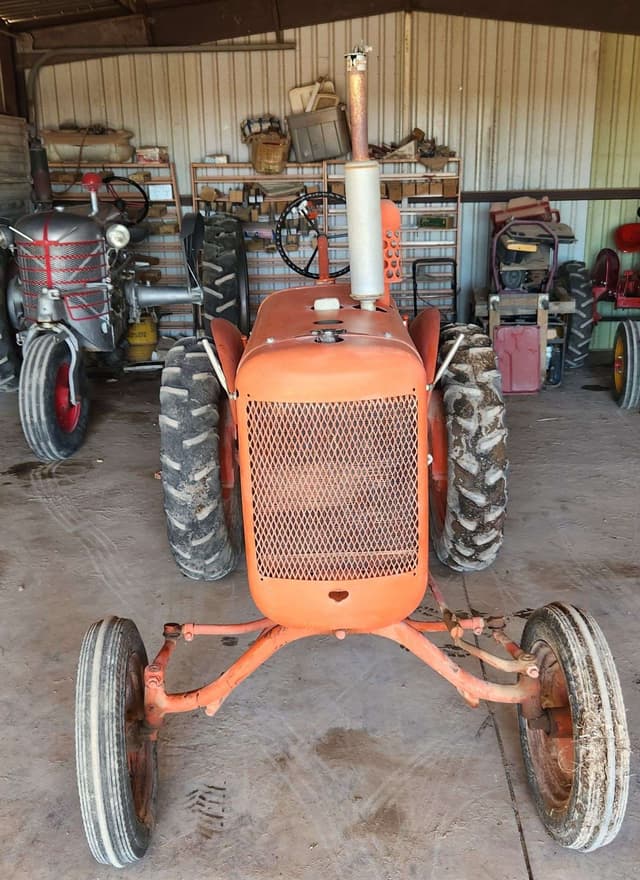 Image of Allis Chalmers B equipment image 1