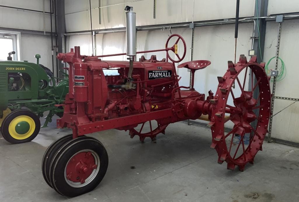 Main image Farmall F-14