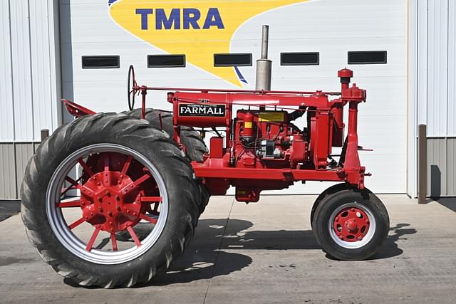 Image of Farmall F-20 equipment image 1