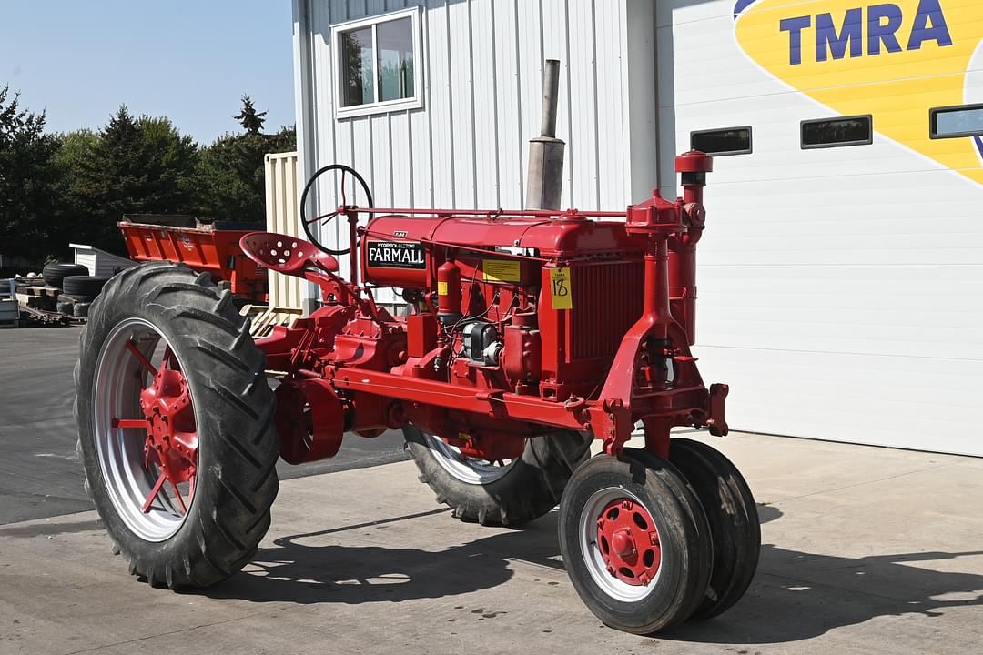 Image of Farmall F-20 Primary image