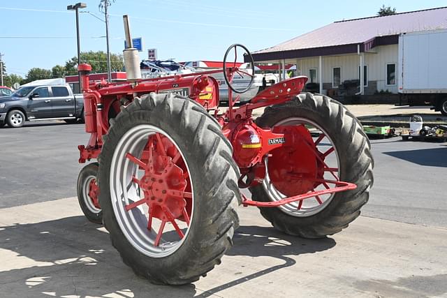 Image of Farmall F-20 equipment image 4