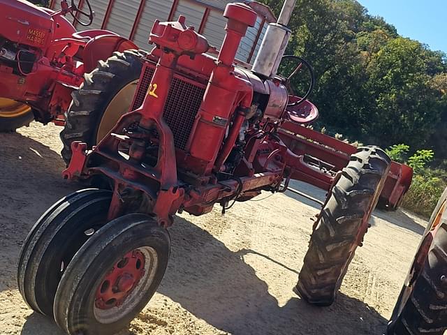 Image of Farmall F-20 equipment image 1