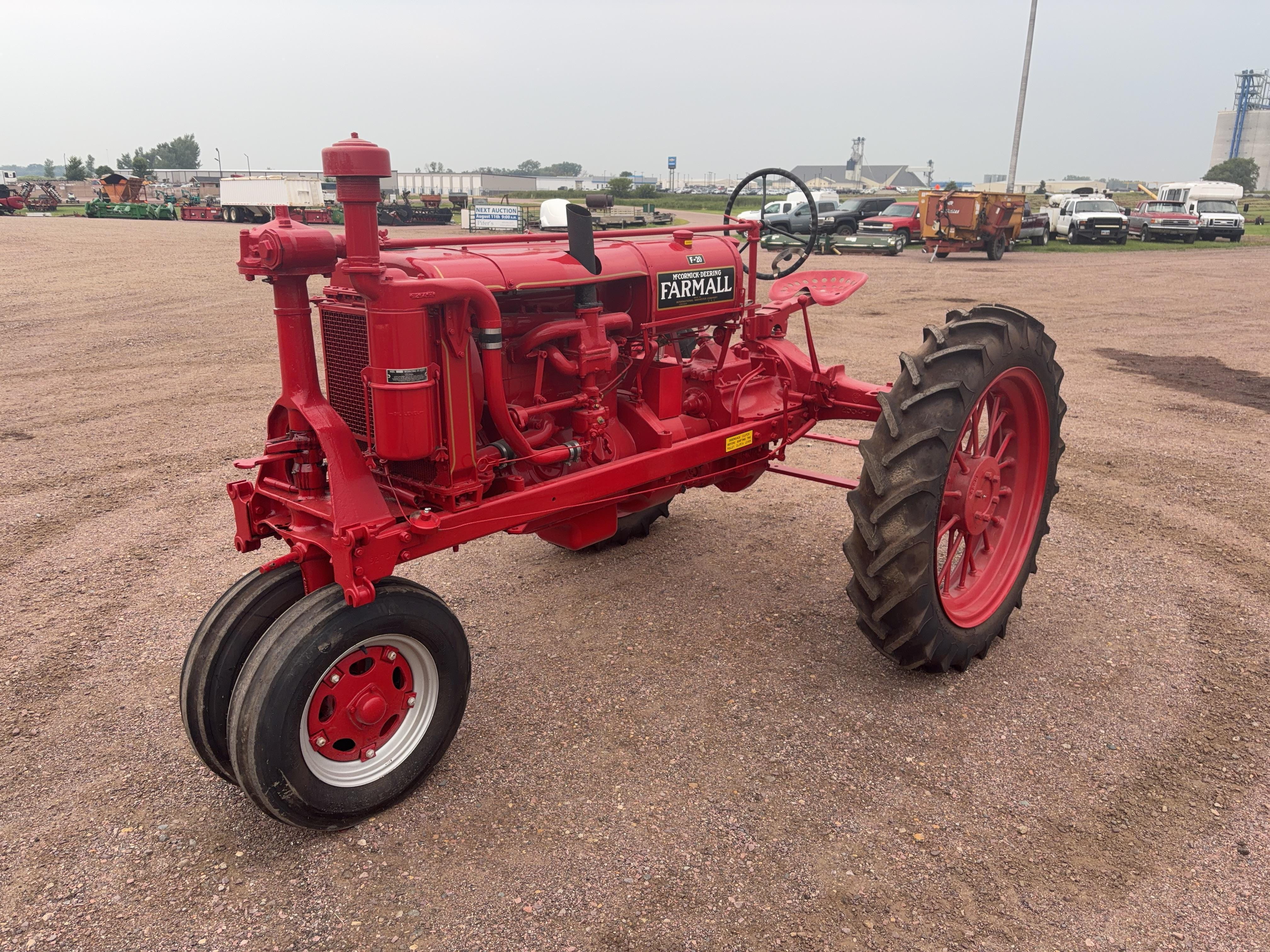1938 Farmall F-20 Equipment Image0