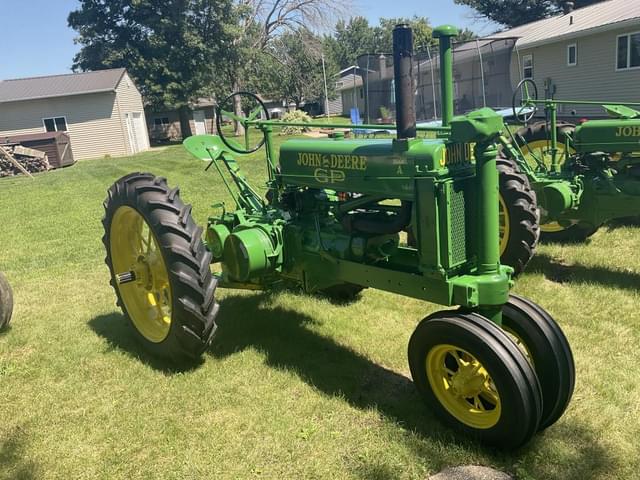 Image of John Deere A equipment image 1