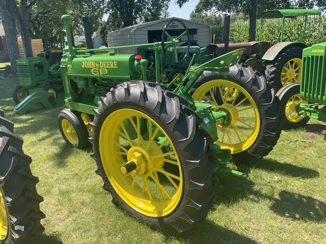 Image of John Deere A equipment image 3
