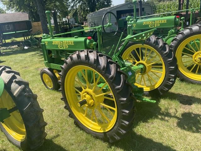 Image of John Deere B equipment image 2