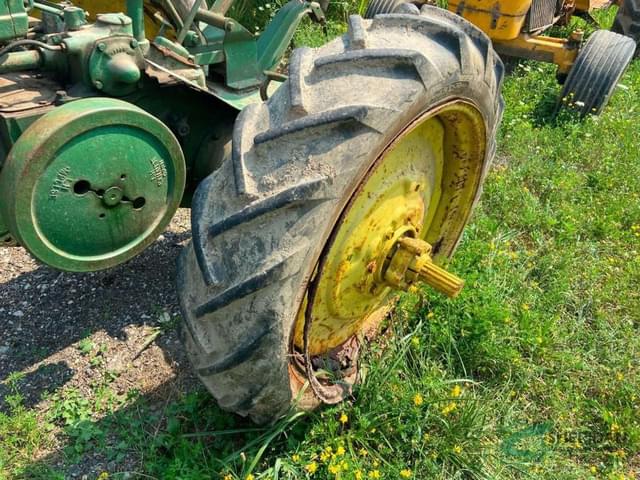 Image of John Deere H equipment image 3