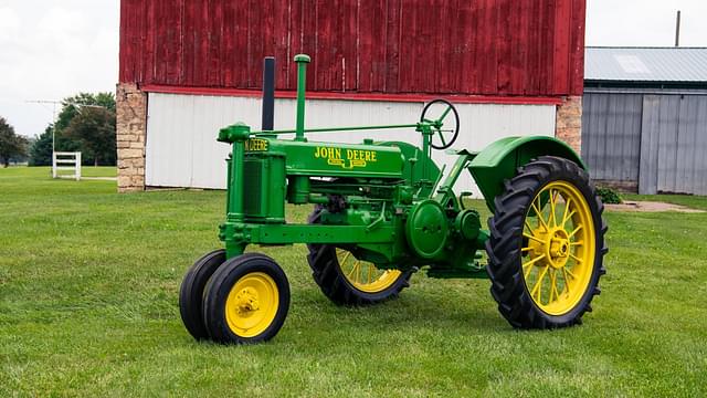 Image of John Deere B equipment image 1