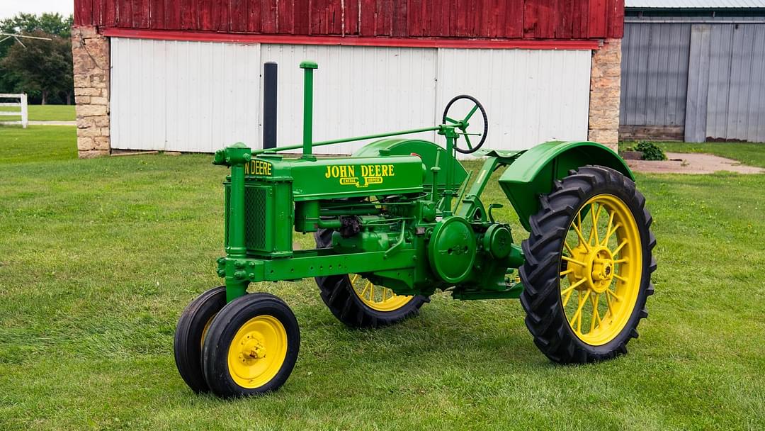 Image of John Deere B Primary image