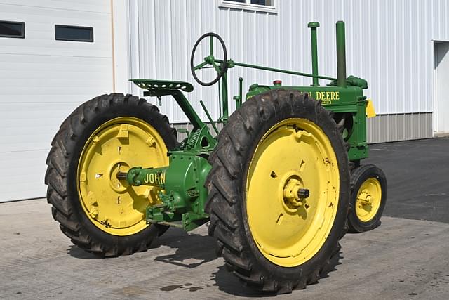 Image of John Deere B equipment image 2