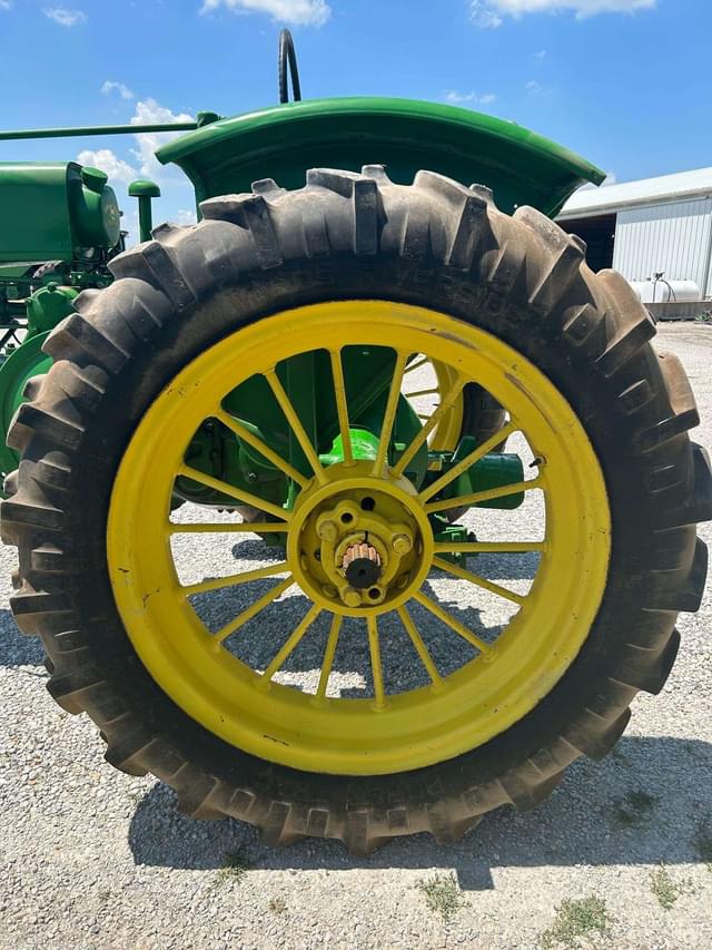 Image of John Deere A equipment image 4