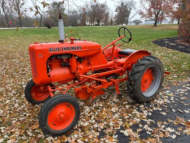 Image of Allis Chalmers B equipment image 1