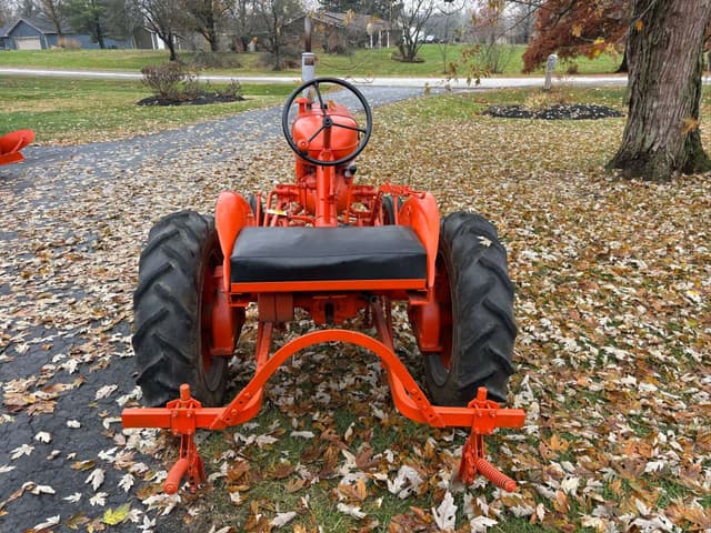 Image of Allis Chalmers B equipment image 4
