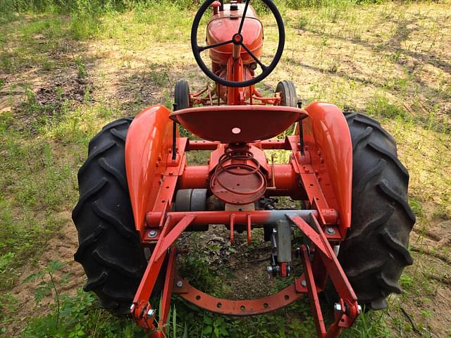 Image of Allis Chalmers B equipment image 3