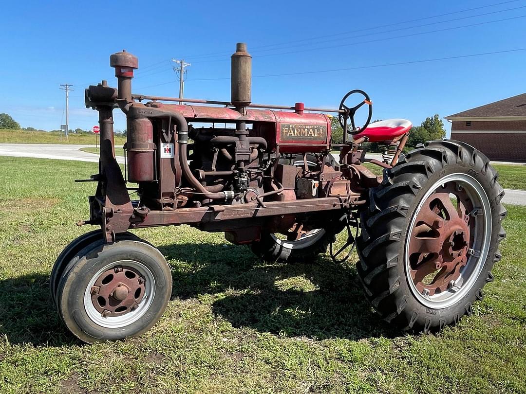 Image of Farmall F-20 Primary image