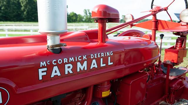 Image of Farmall H equipment image 3