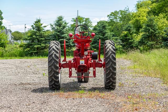 Image of Farmall H equipment image 3