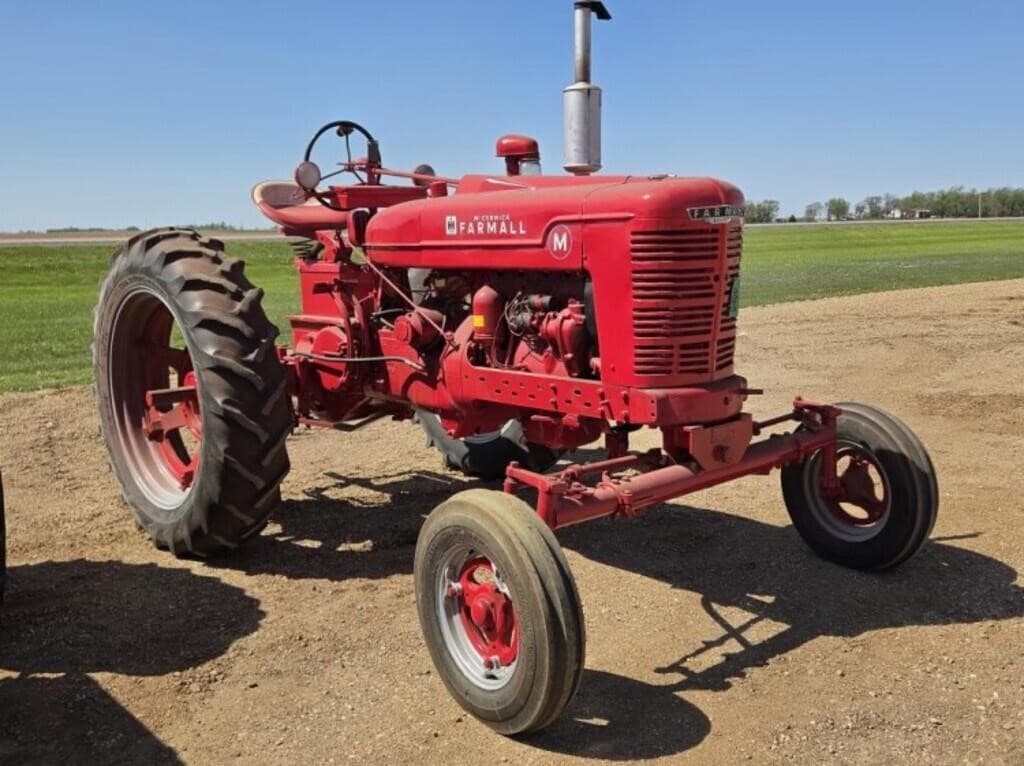 Image of Farmall M Primary image