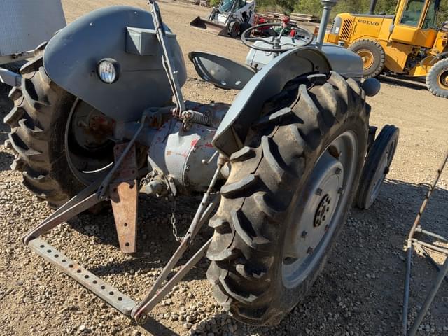 Image of Ford 9N equipment image 3