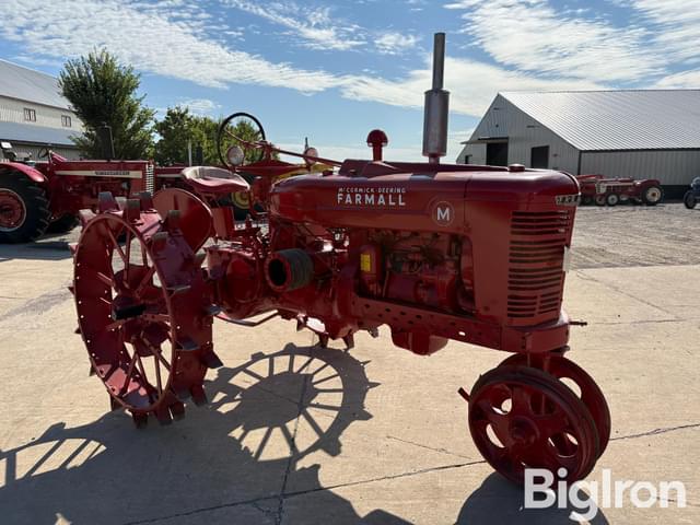 Image of Farmall M equipment image 2