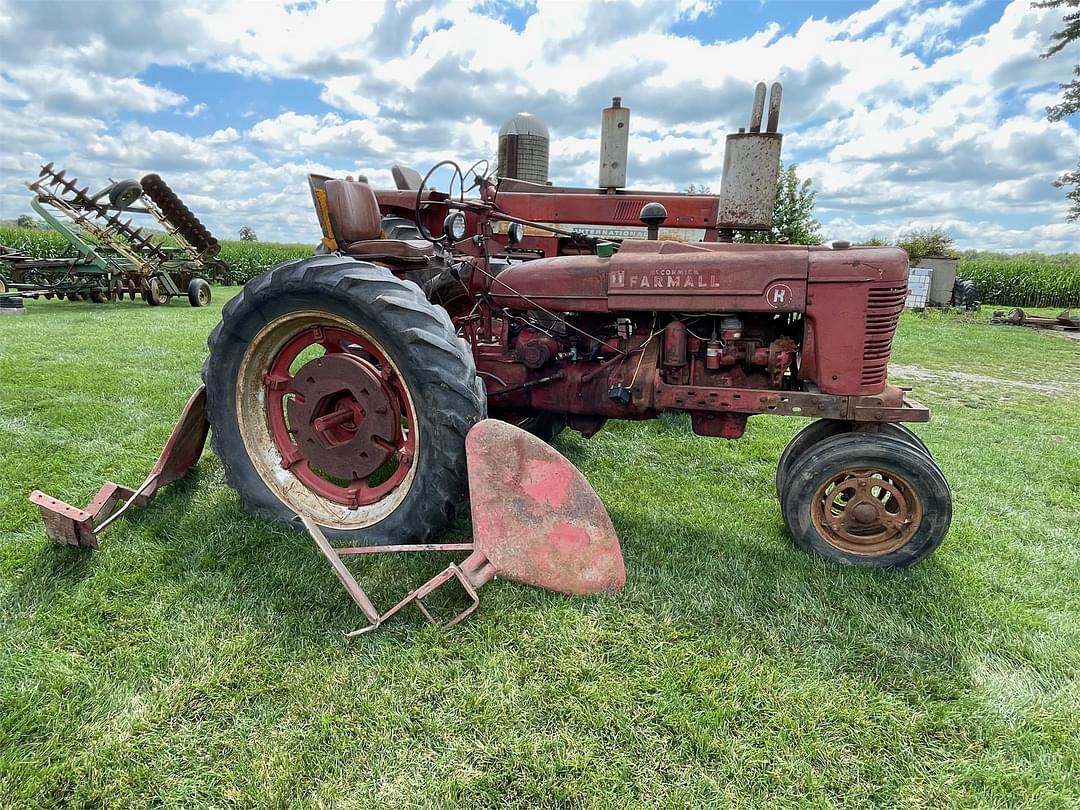 Image of International Harvester Farmall H Primary image