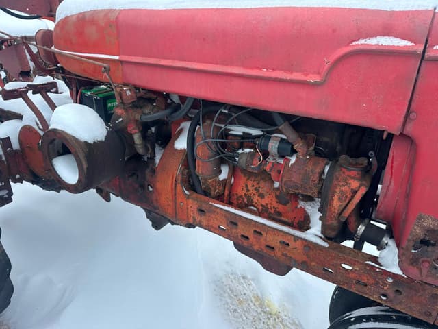 Image of International Harvester M equipment image 3