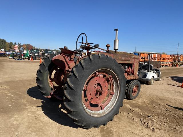 Image of Farmall M equipment image 4