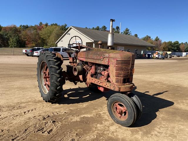 Image of Farmall M equipment image 2